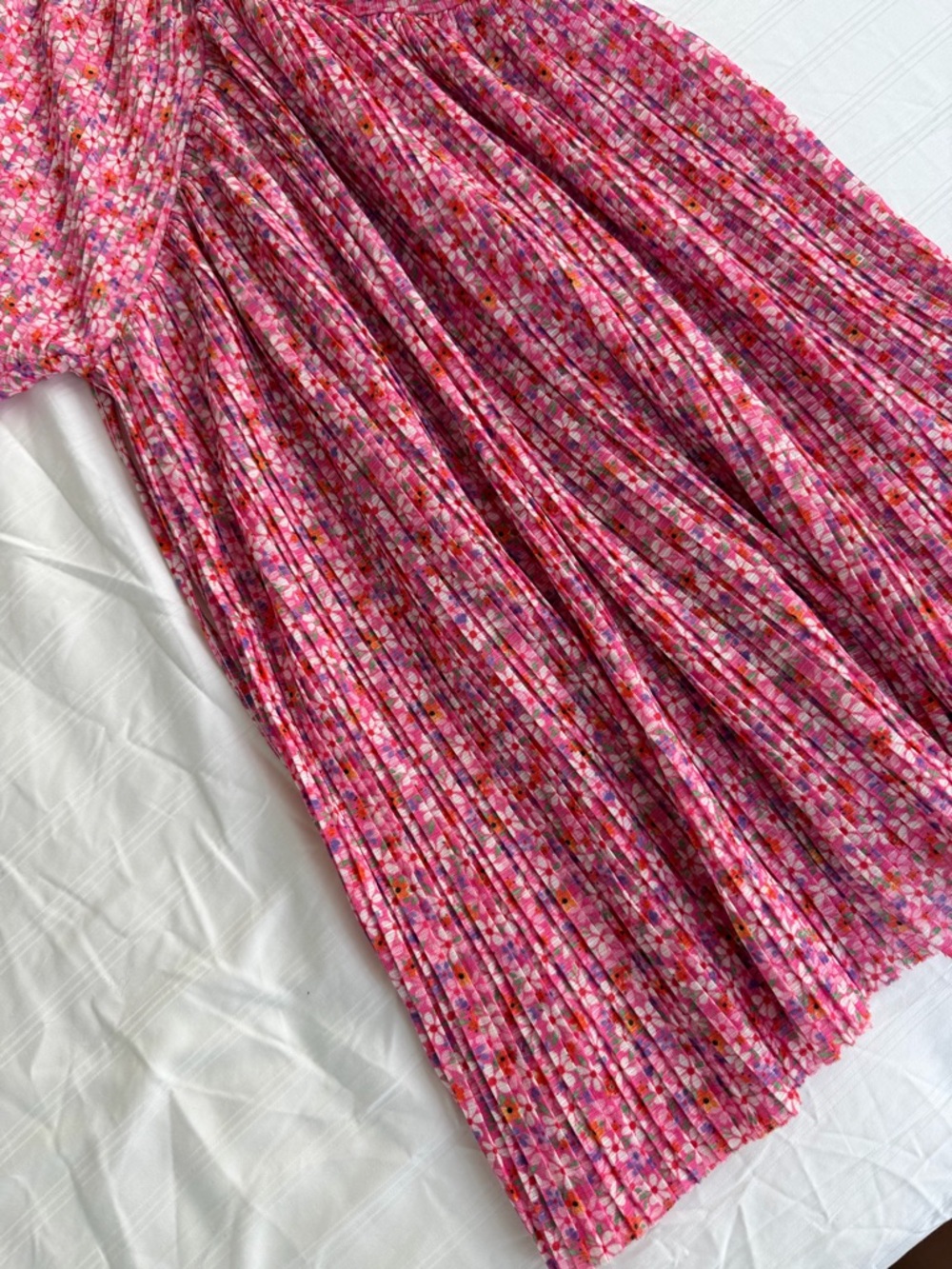 Zara dress with voluminous puffy sleeves - Picture 2 of 6